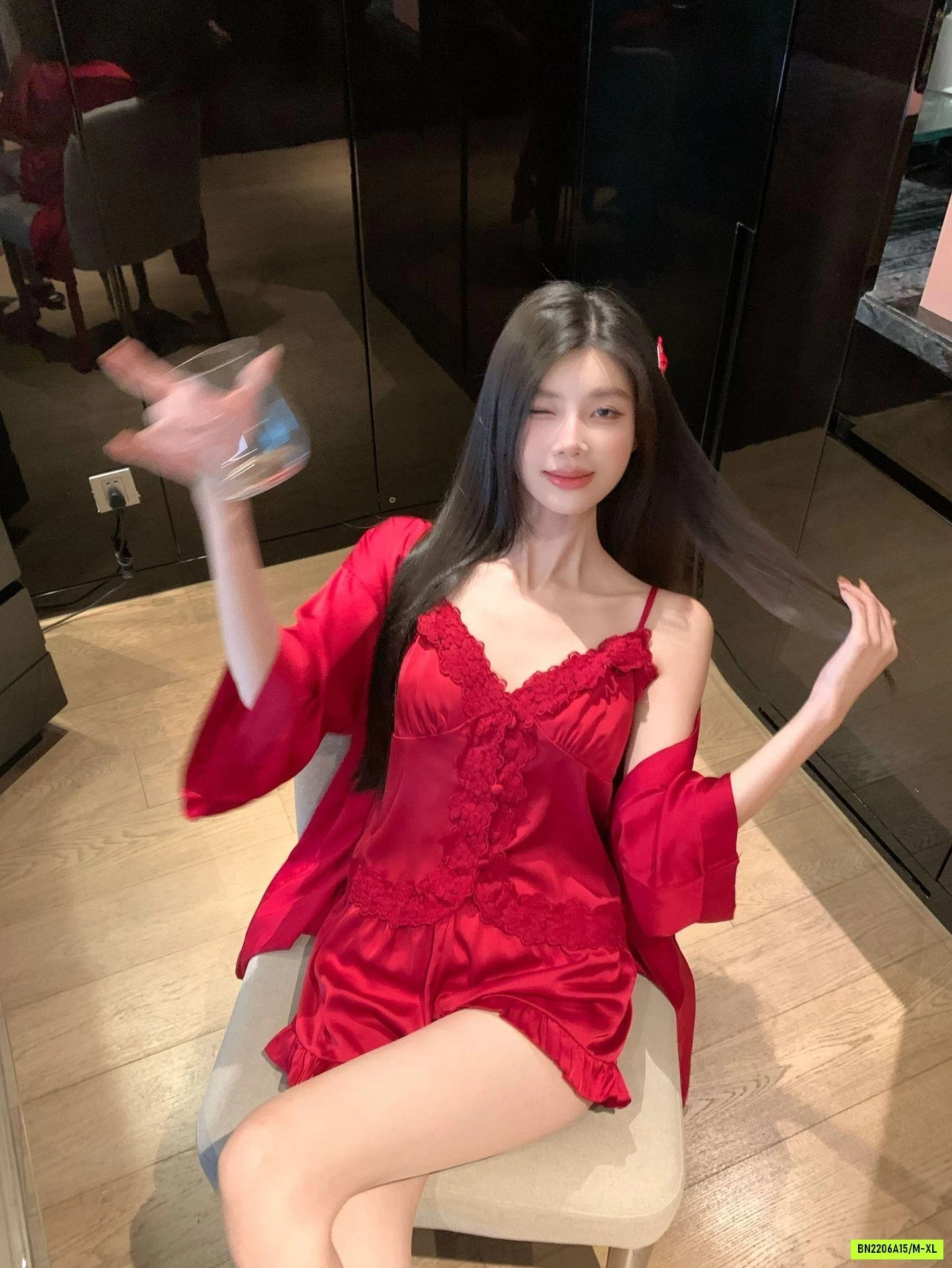 BỘ NGỦ LỤA 2 DÂY VIỀN HOA