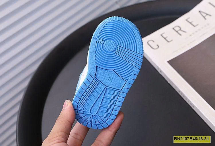 GIÀY THỂ THAO CHO BÉ