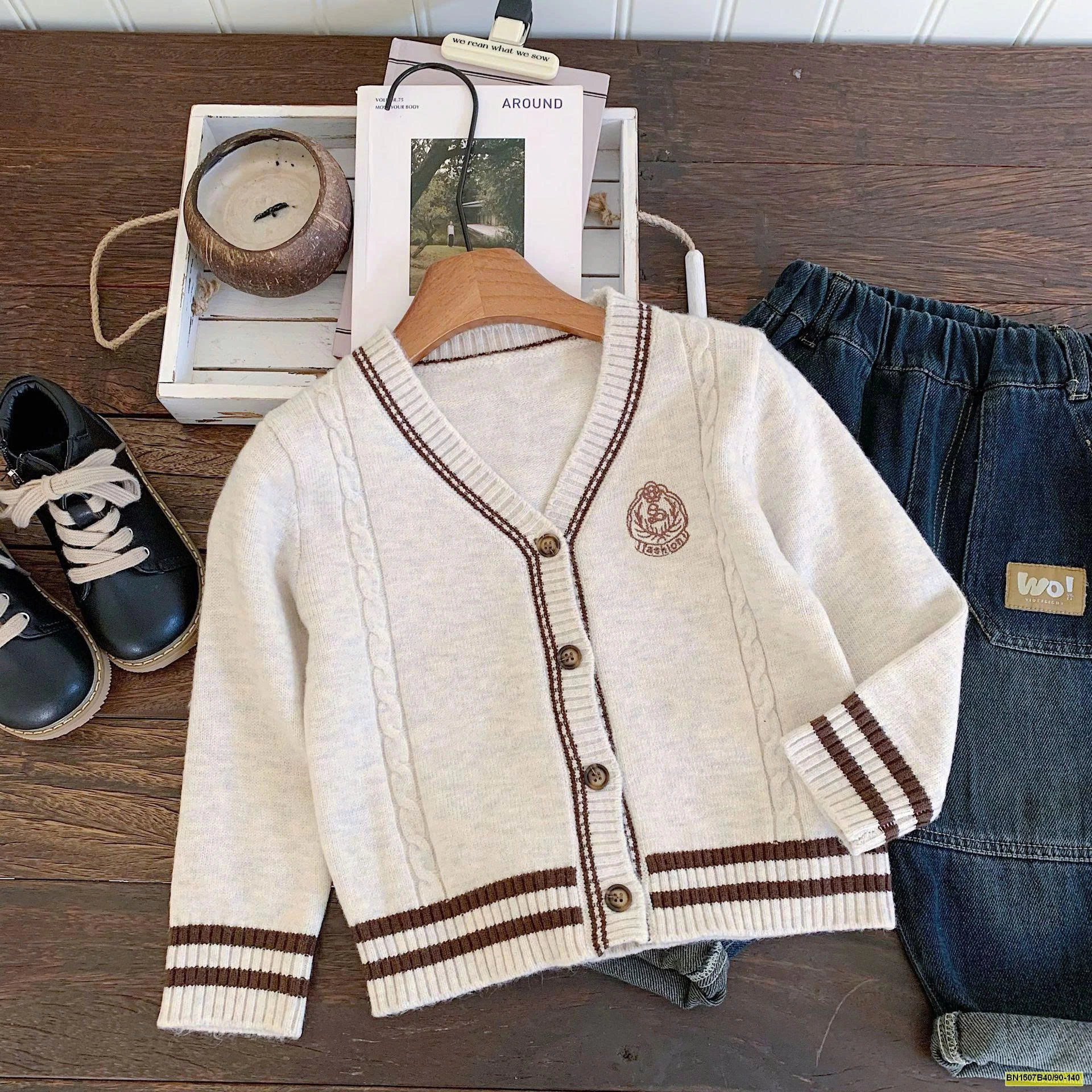 ÁO LEN VIỀN NGANG