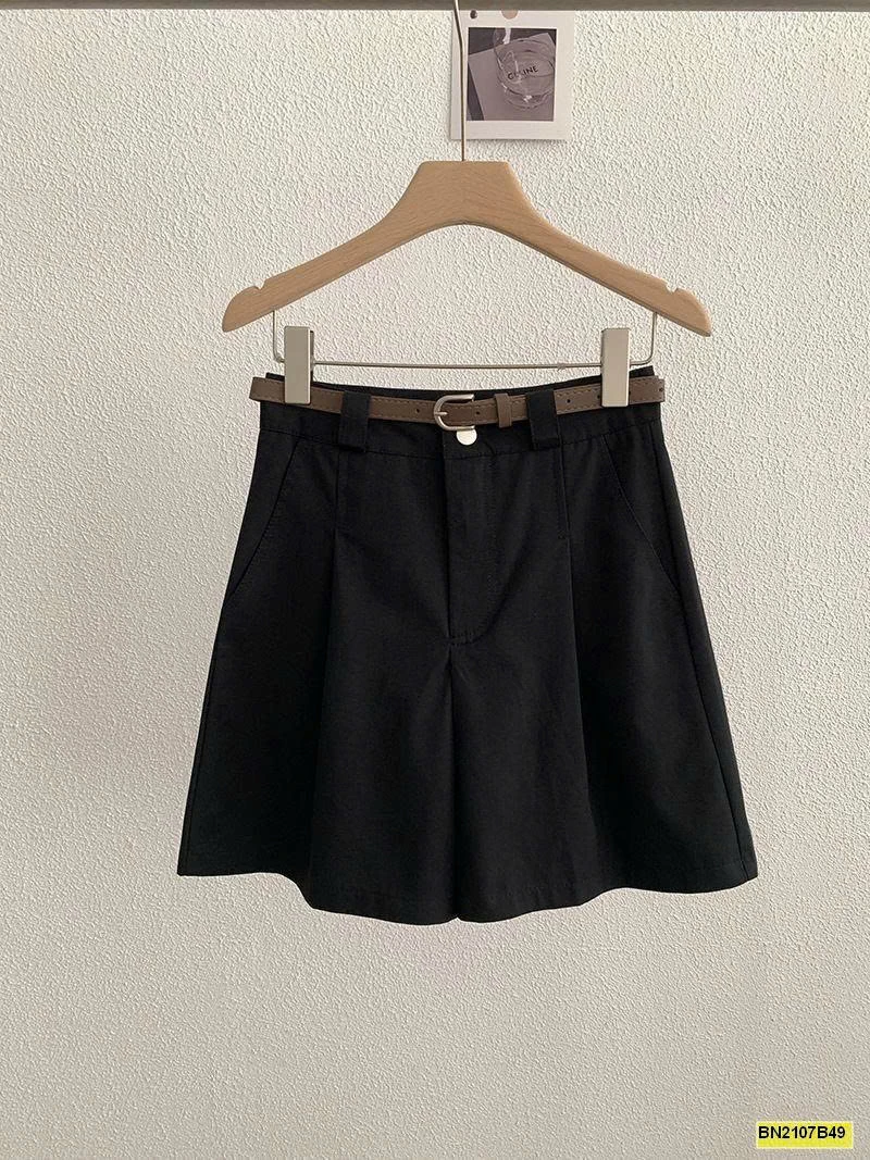 QUẦN SHORT CHỮ A