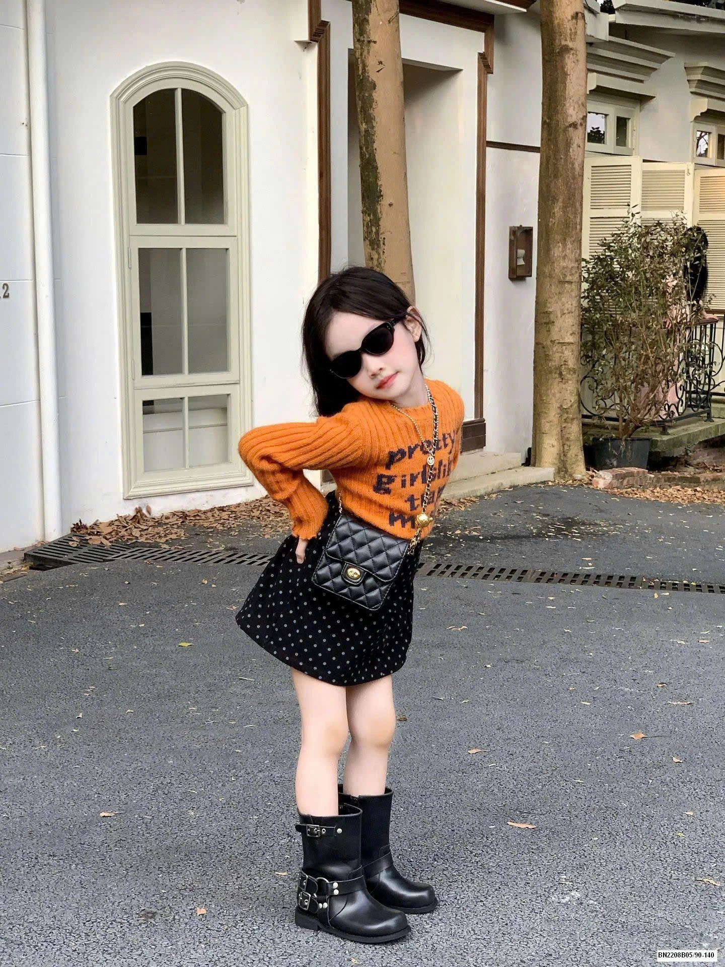 ÁO LEN CHỮ MIX CHÂN VÁY CHẤM BI