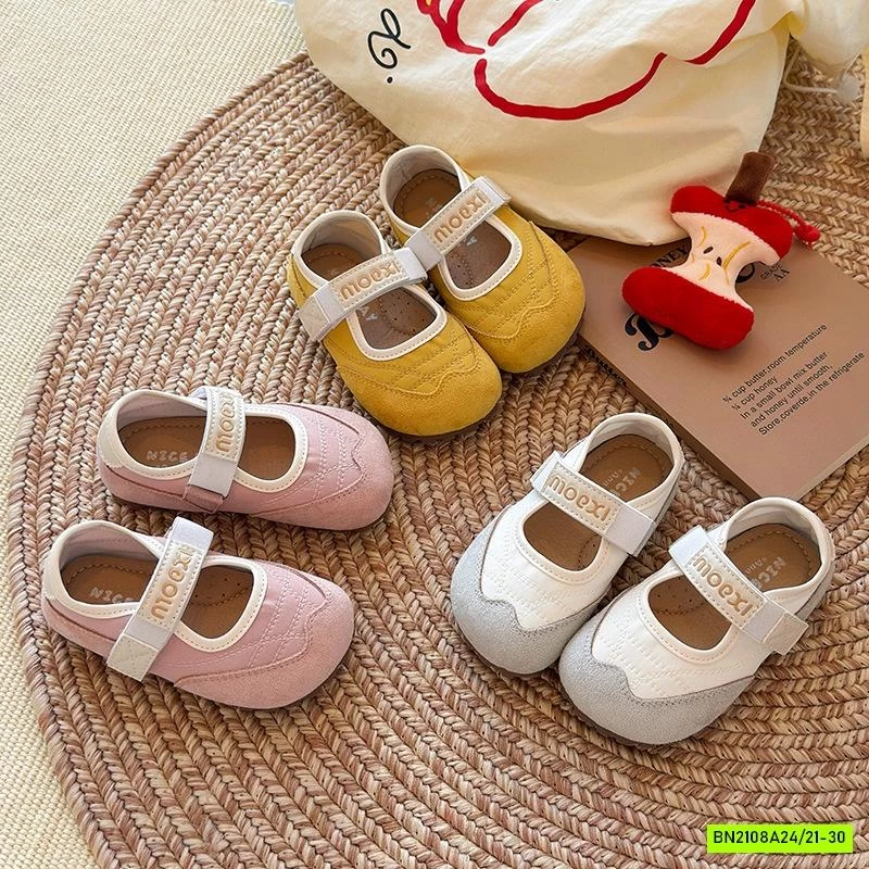 GIÀY SLIPON QUAI DÁN THÊU CHỮ