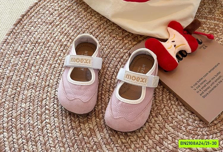 GIÀY SLIPON QUAI DÁN THÊU CHỮ