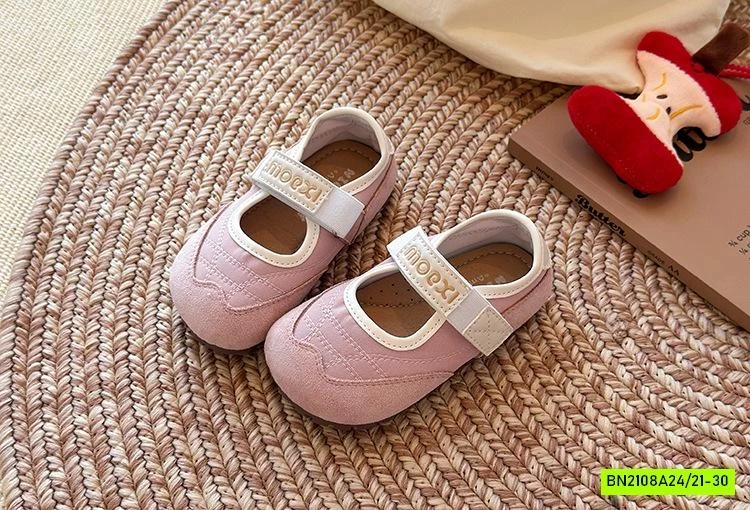 GIÀY SLIPON QUAI DÁN THÊU CHỮ