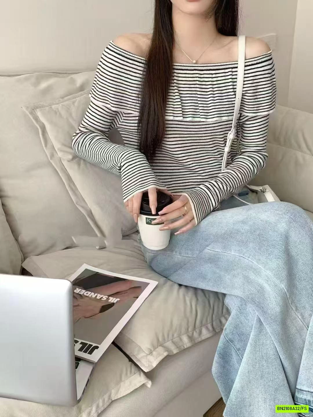 ÁO LEN MONTOGHI CỔ CHOÀNG TRỄ VAI RSSTUDIO