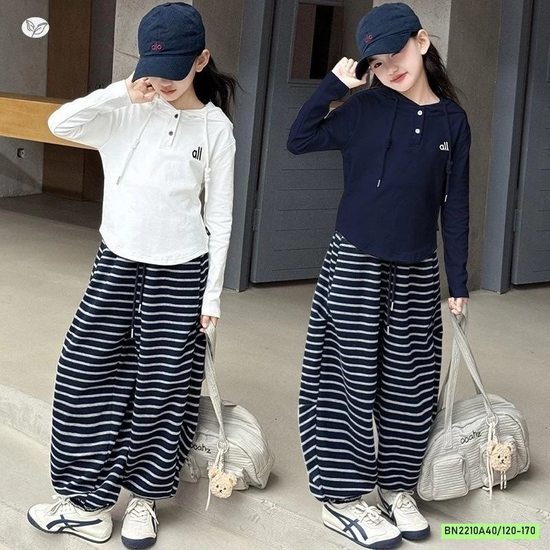 ÁO LIỀN MŨ MIX QUẦN BOM KẺ