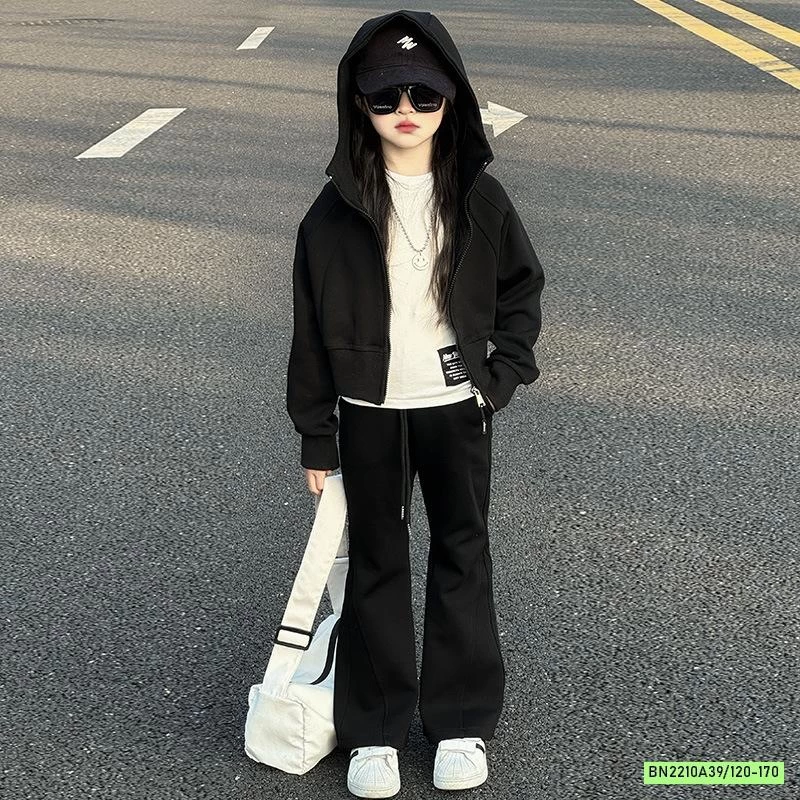 SÉT THỂ THAO ÁO KHOÁC QUẦN LOE