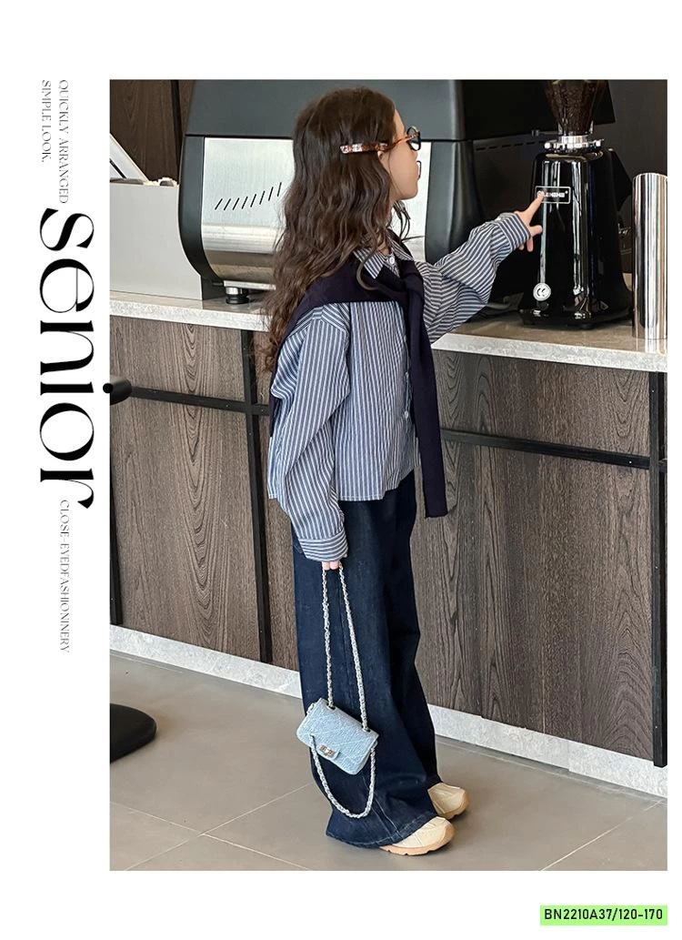 SƠ MI SỌC KÈM KHĂN MIX JEANS SUÔNG