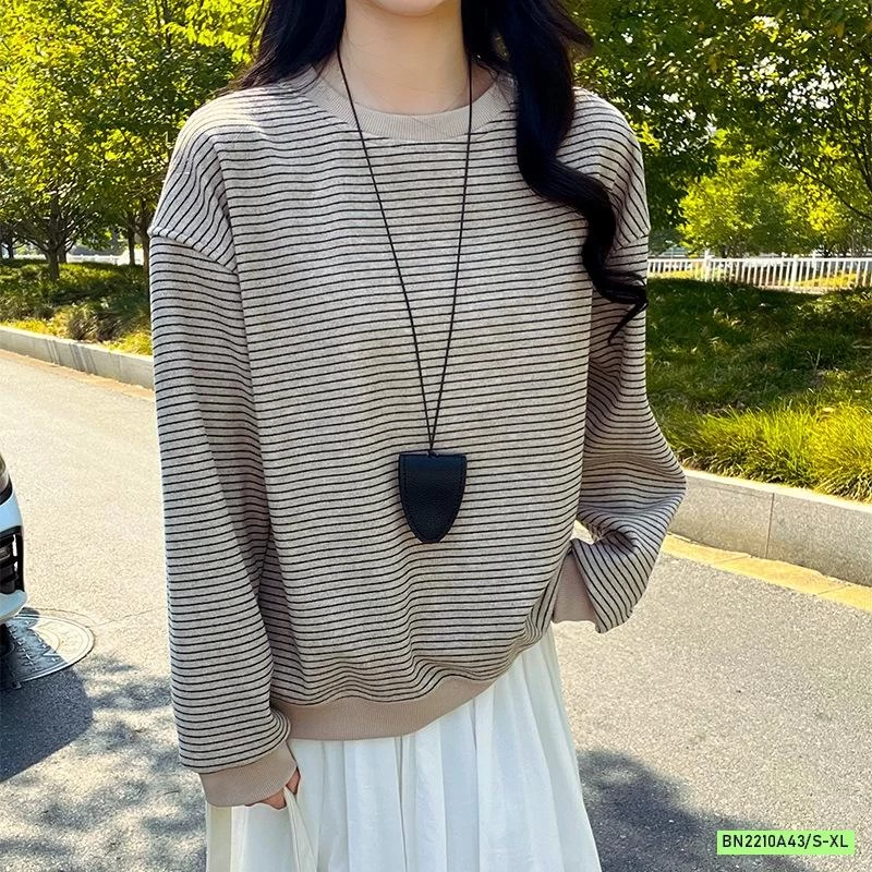 ÁO NỈ KẺ BO GẤU