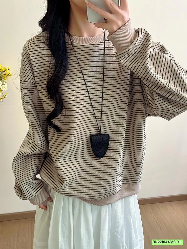 ÁO NỈ KẺ BO GẤU