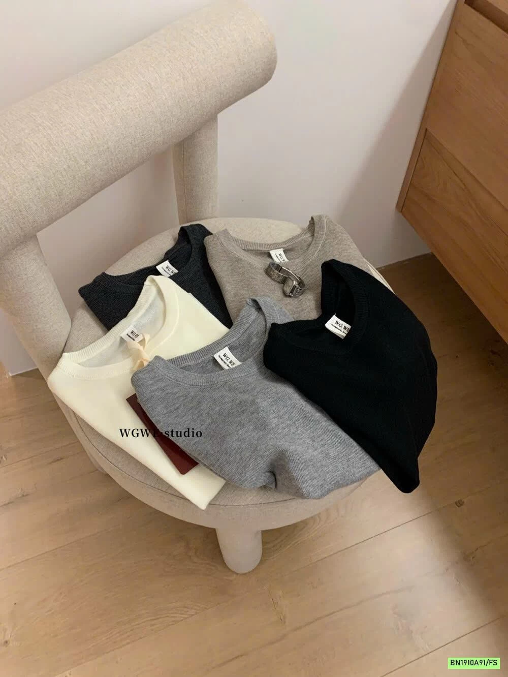 ÁO LEN GIẤY TAY HẾN WGWE7567