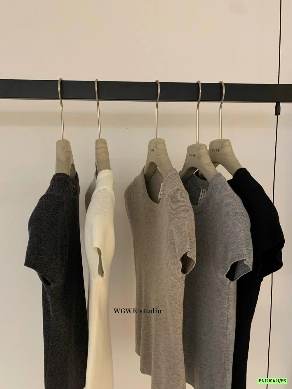 ÁO LEN GIẤY TAY HẾN WGWE7567