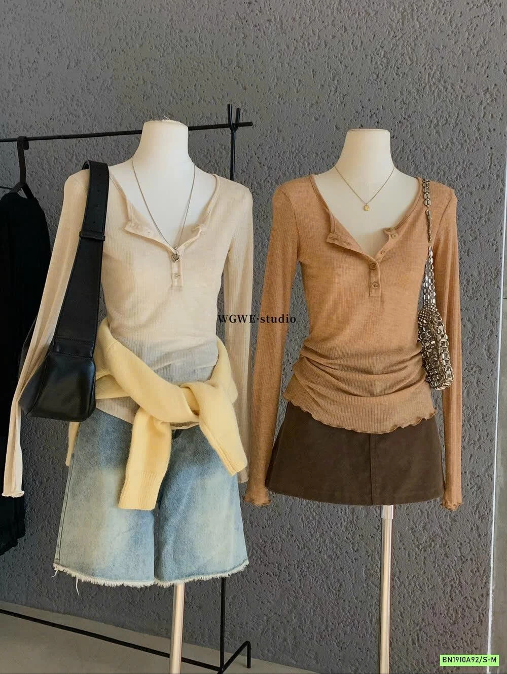 ÁO THUN GIẤY CÚC CỔ WWE7681