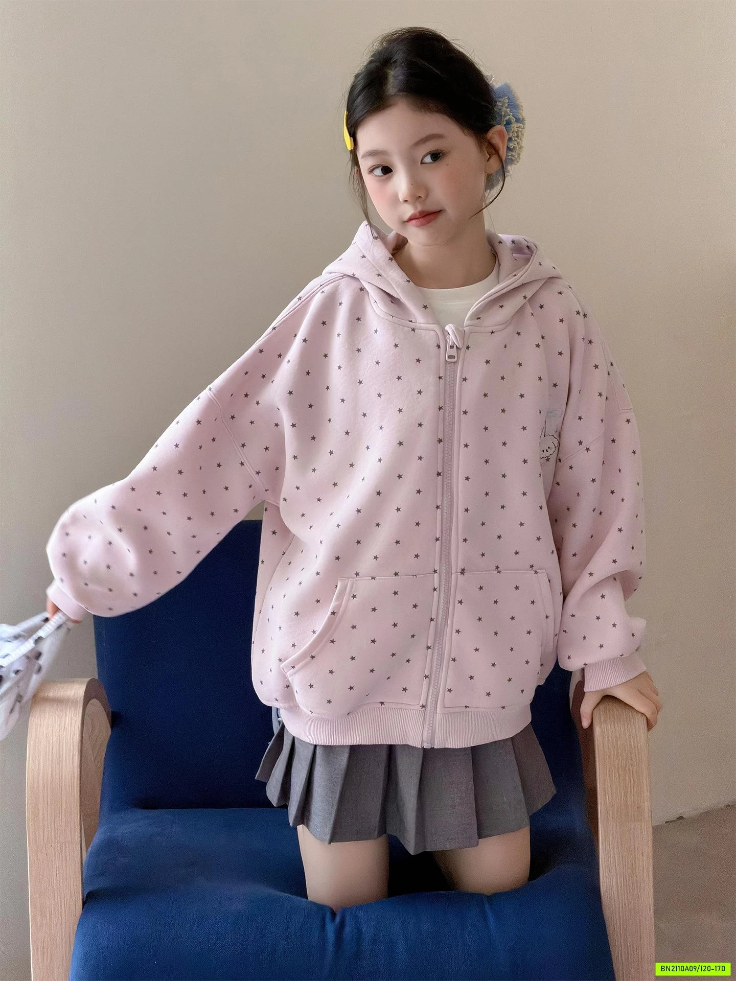 KHOÁC COTTON HỒNG CHẤM BI BÉ GÁI