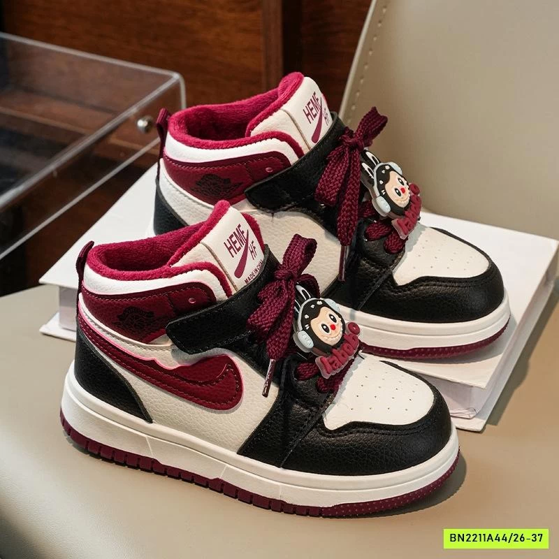 GIÀY THỂ THAO CAO CỔ LABUBU LÓT LÔNG