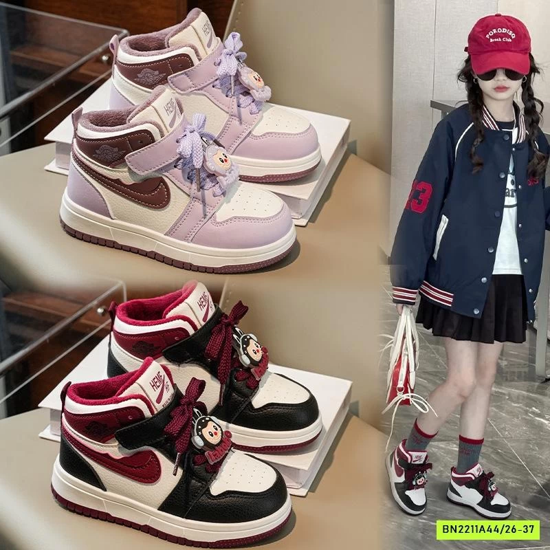 GIÀY THỂ THAO CAO CỔ LABUBU LÓT LÔNG