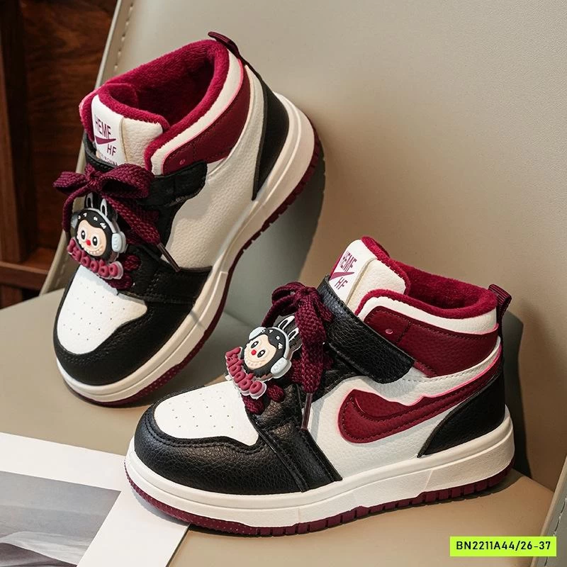 GIÀY THỂ THAO CAO CỔ LABUBU LÓT LÔNG