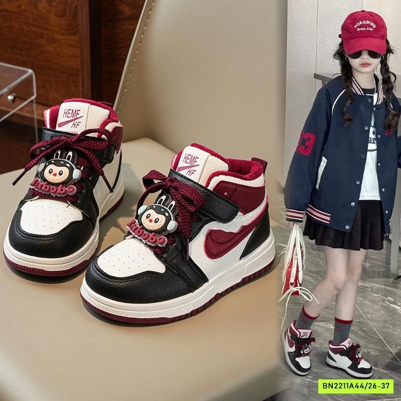 GIÀY THỂ THAO CAO CỔ LABUBU LÓT LÔNG