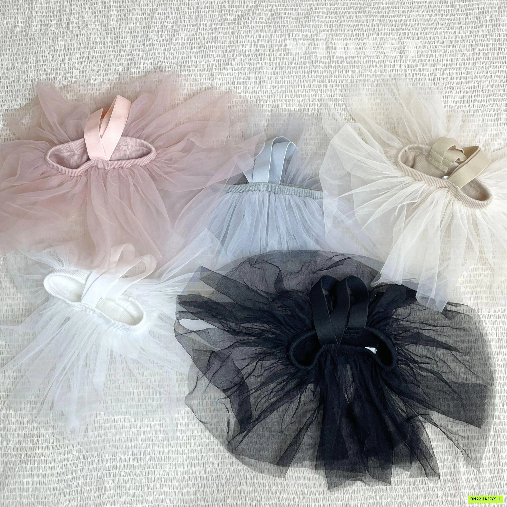 QUẦN YẾM TẤT GIẢ VÁY NHÍ