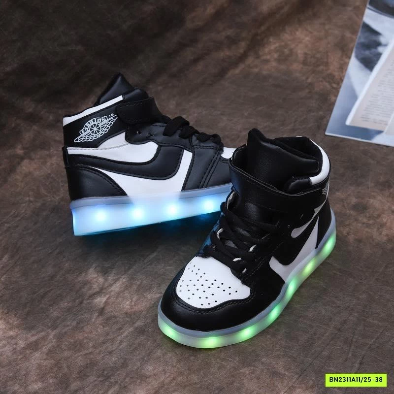 GIÀY THỂ THAO CAO CỔ ĐẾ ĐÈN