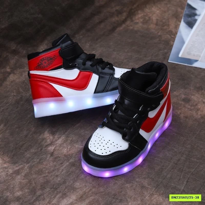 GIÀY THỂ THAO CAO CỔ ĐẾ ĐÈN