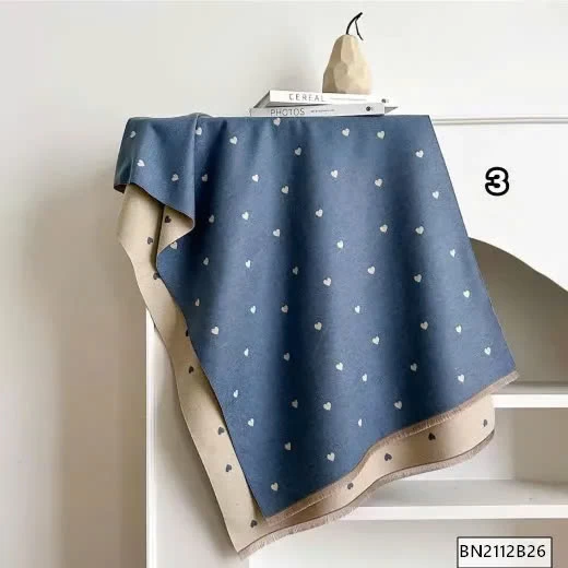 KHĂN CHOÀNG TRÁI TIM 2 MÀU