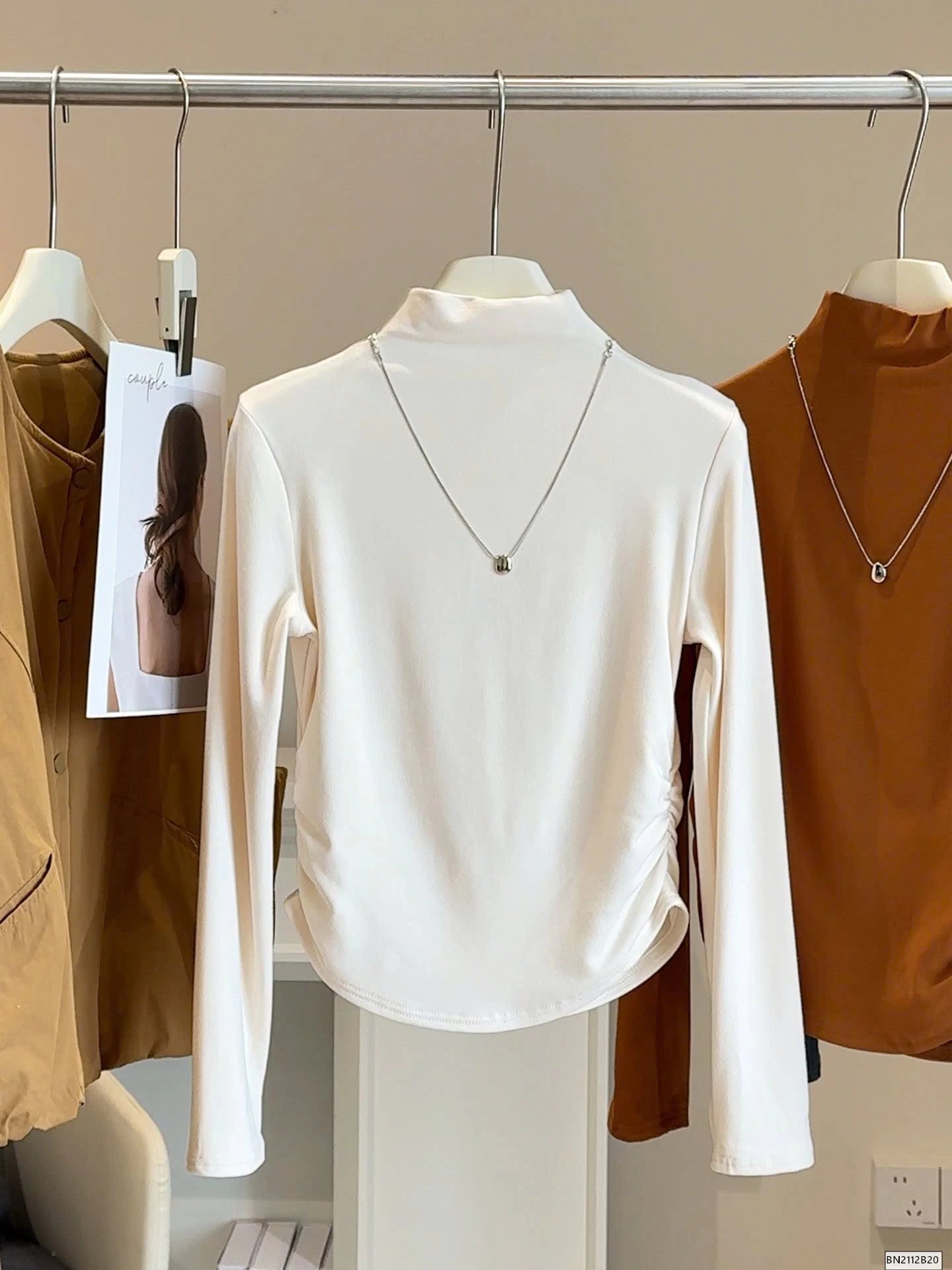 ÁO GIỮ NHIỆT RÚT EO