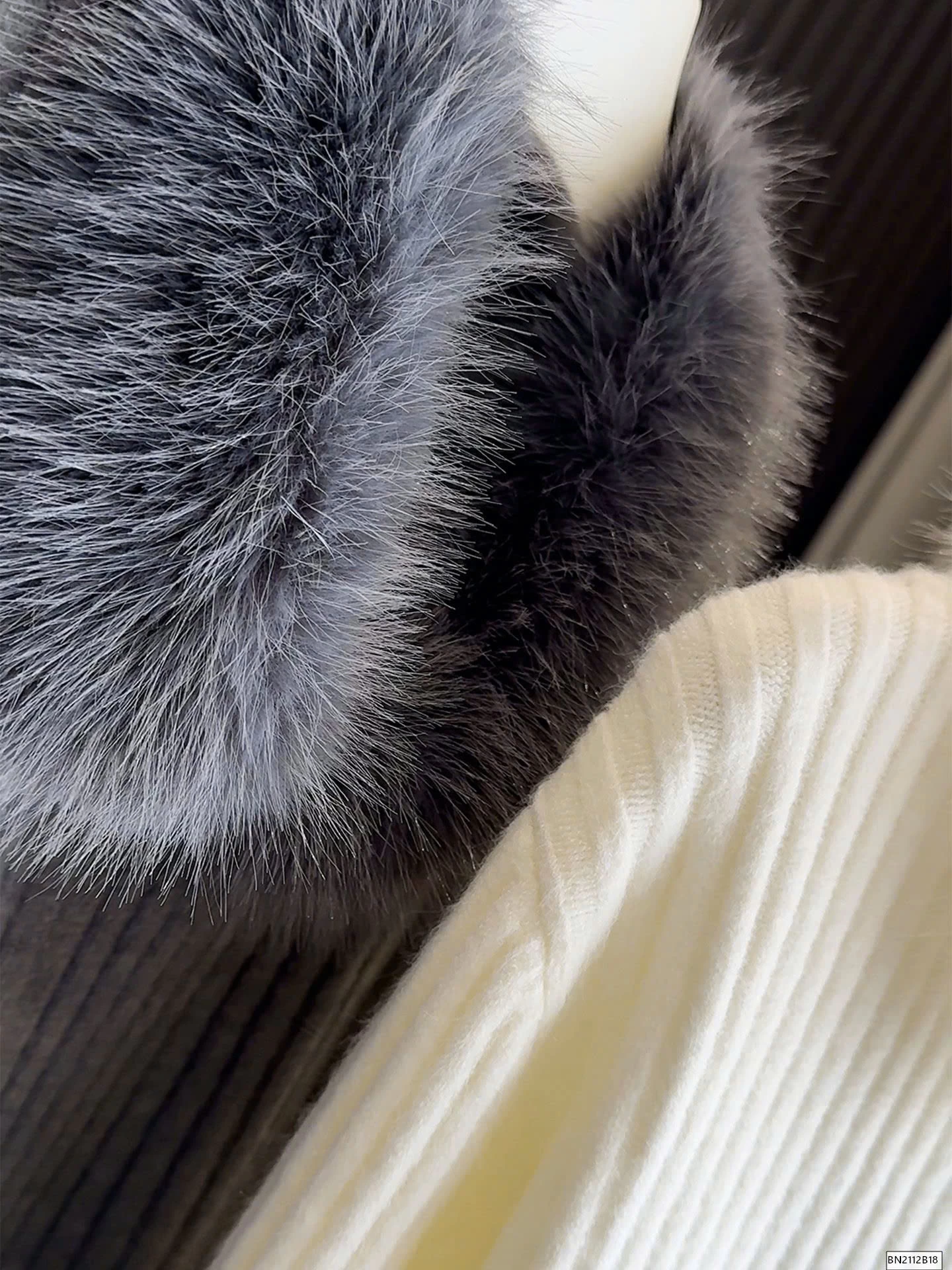 ÁO LEN CỔ LÔNG NỮ ANNA