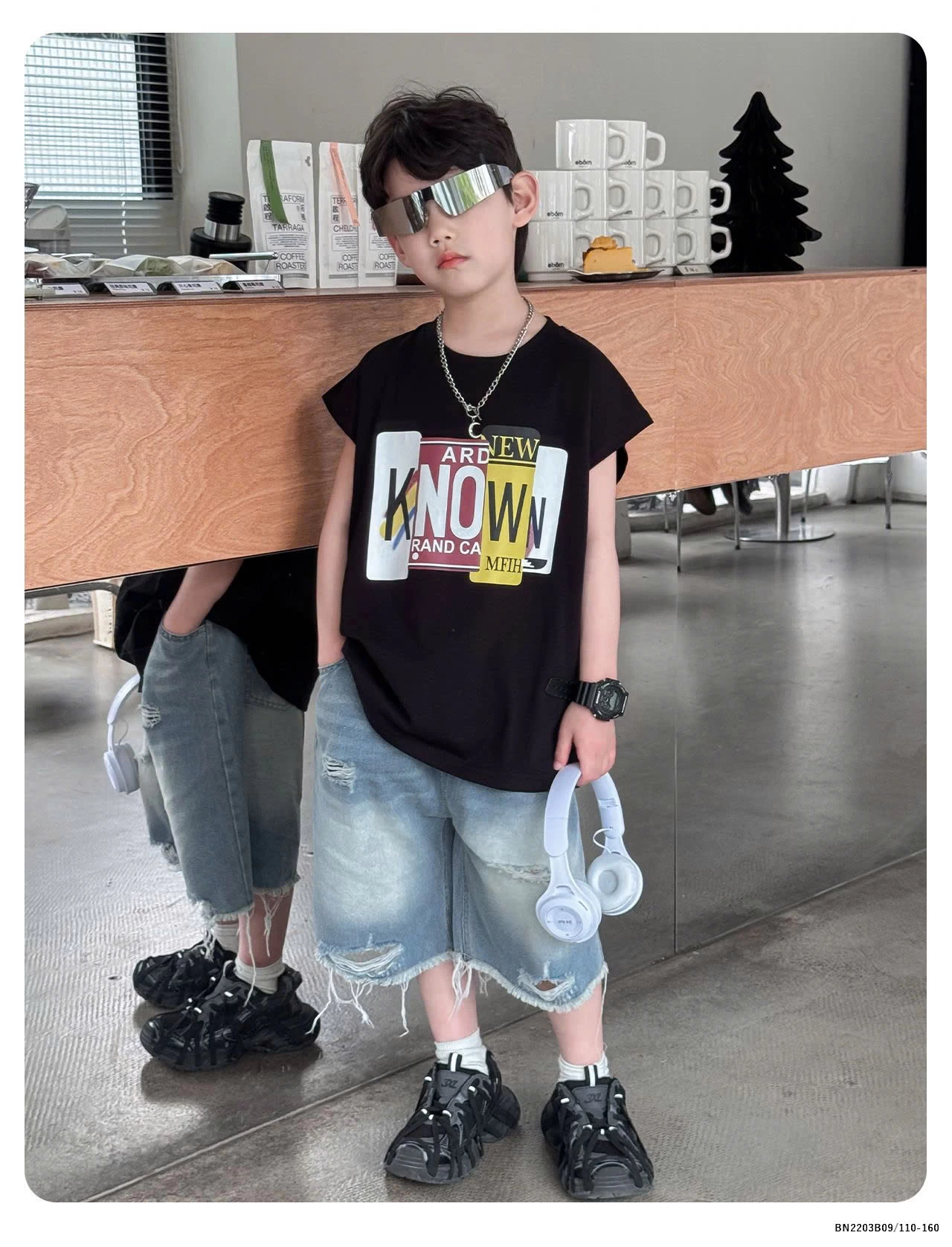 Set áo tanktop chữ mix quần jean rách