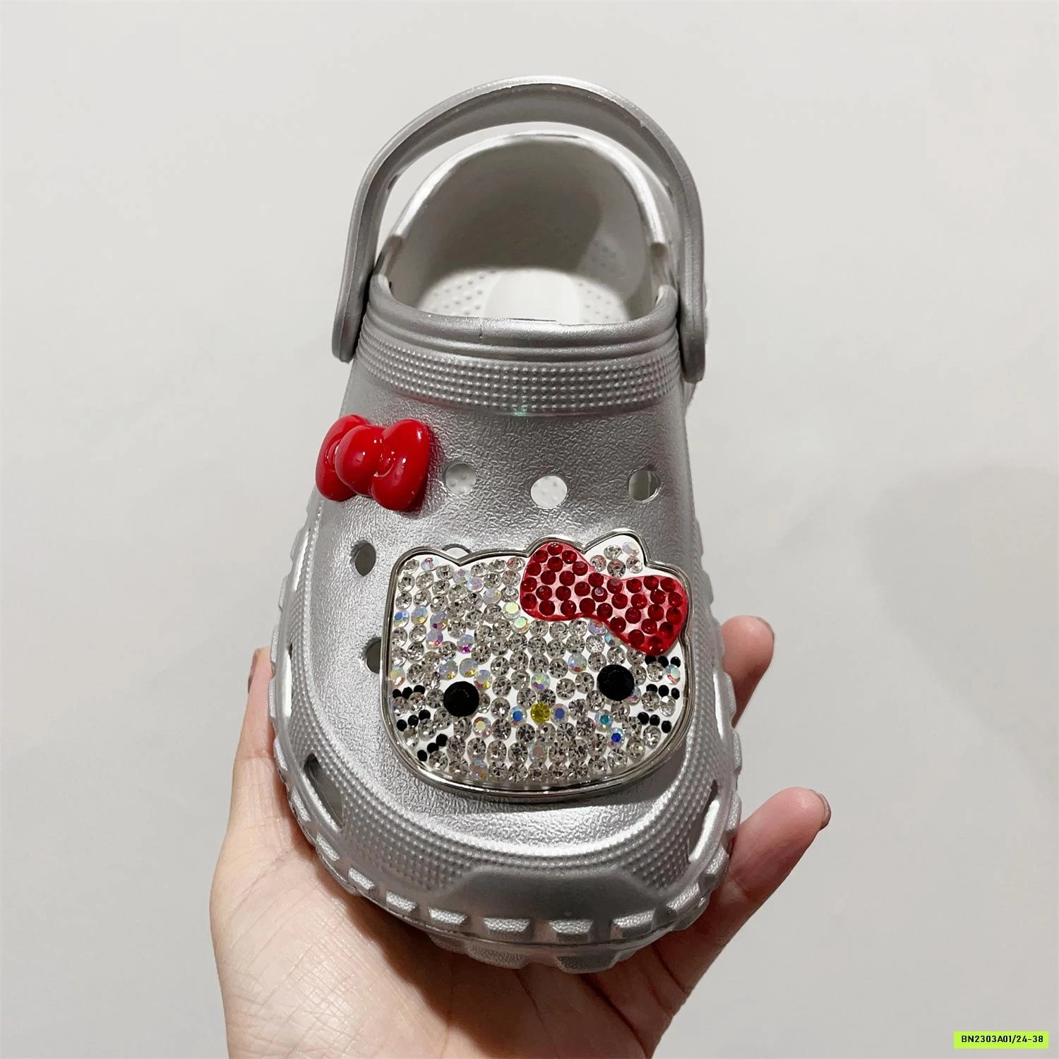 CROCS BẠC CHARM KITTY