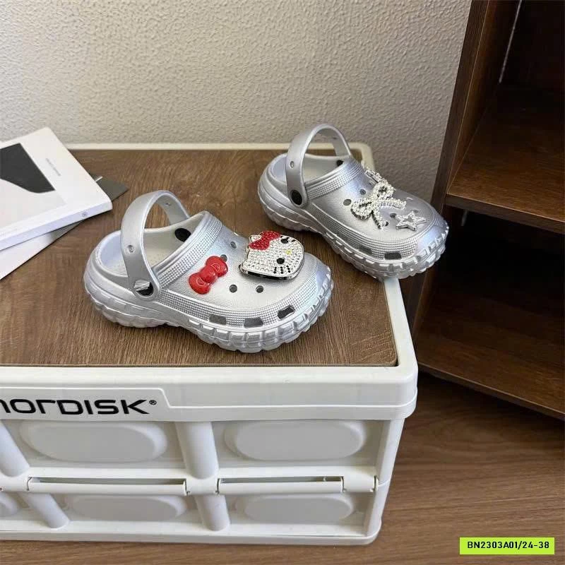 CROCS BẠC CHARM KITTY