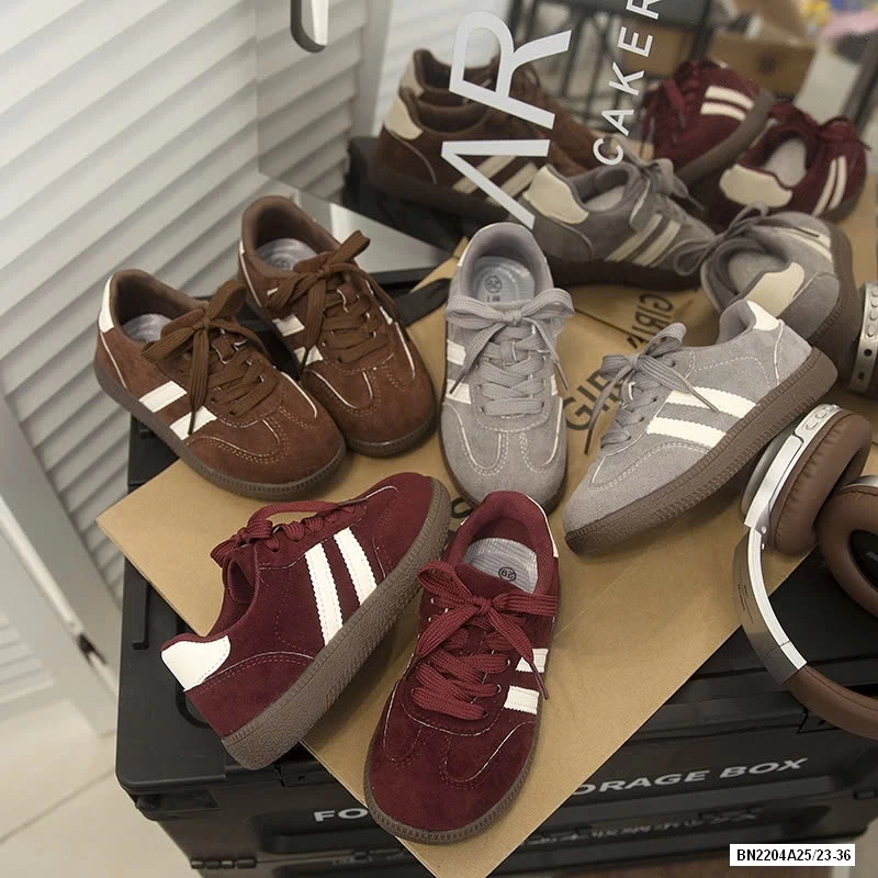 GIÀY TT 2 SỌC GIẢ DA LỘN