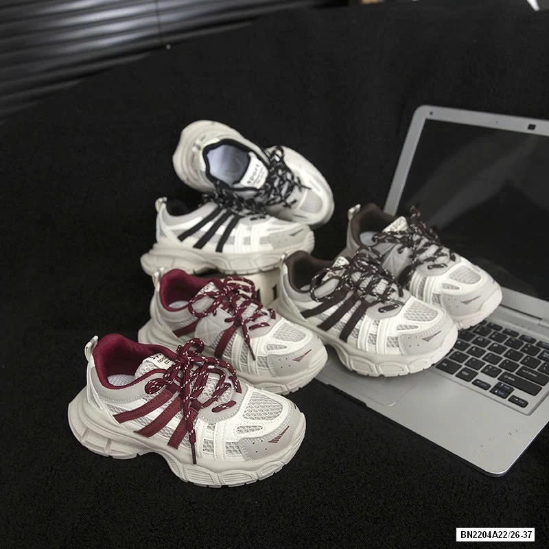 GIÀY THỂ THAO ĐẾ SÓNG