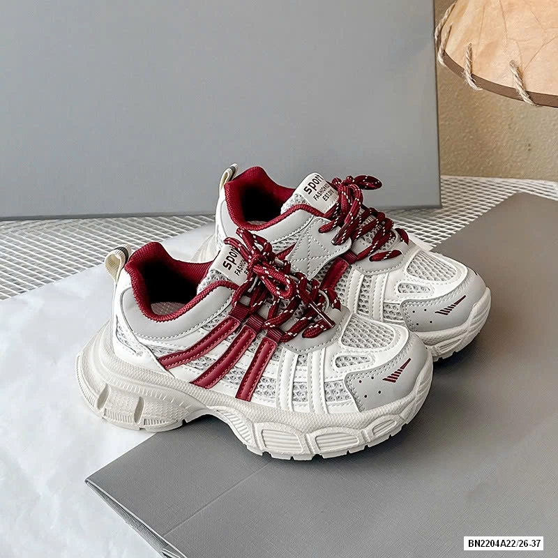 GIÀY THỂ THAO ĐẾ SÓNG