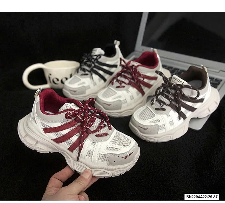 GIÀY THỂ THAO ĐẾ SÓNG