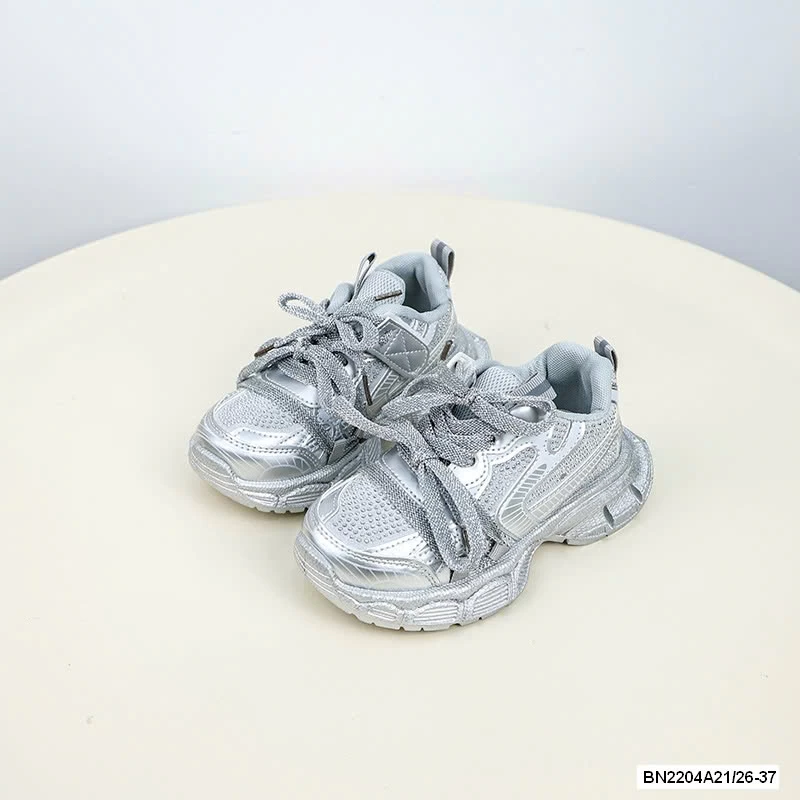 GIÀY SNEAKER BUỘC DÂY