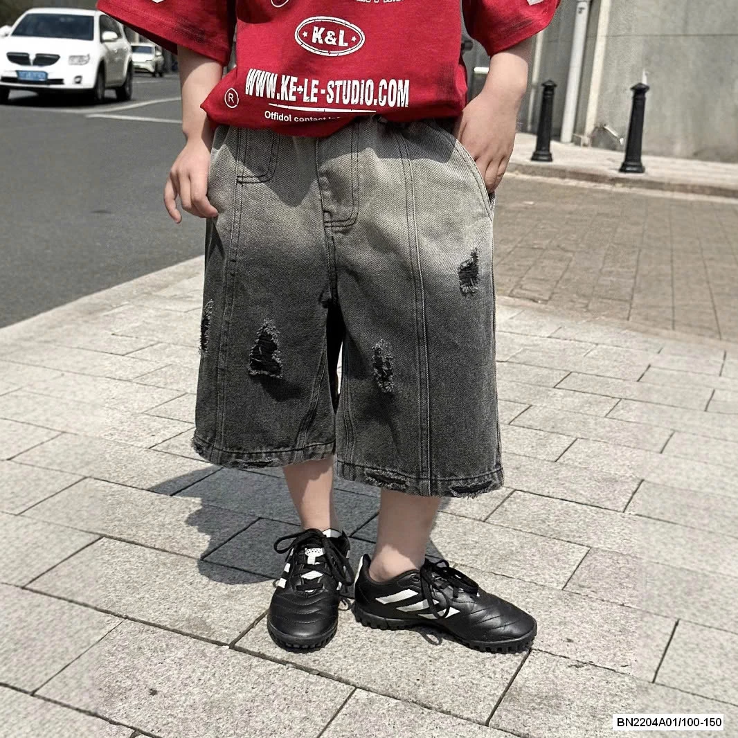 ÁO TT ĐỎ MIX SHORT JEANS LOANG