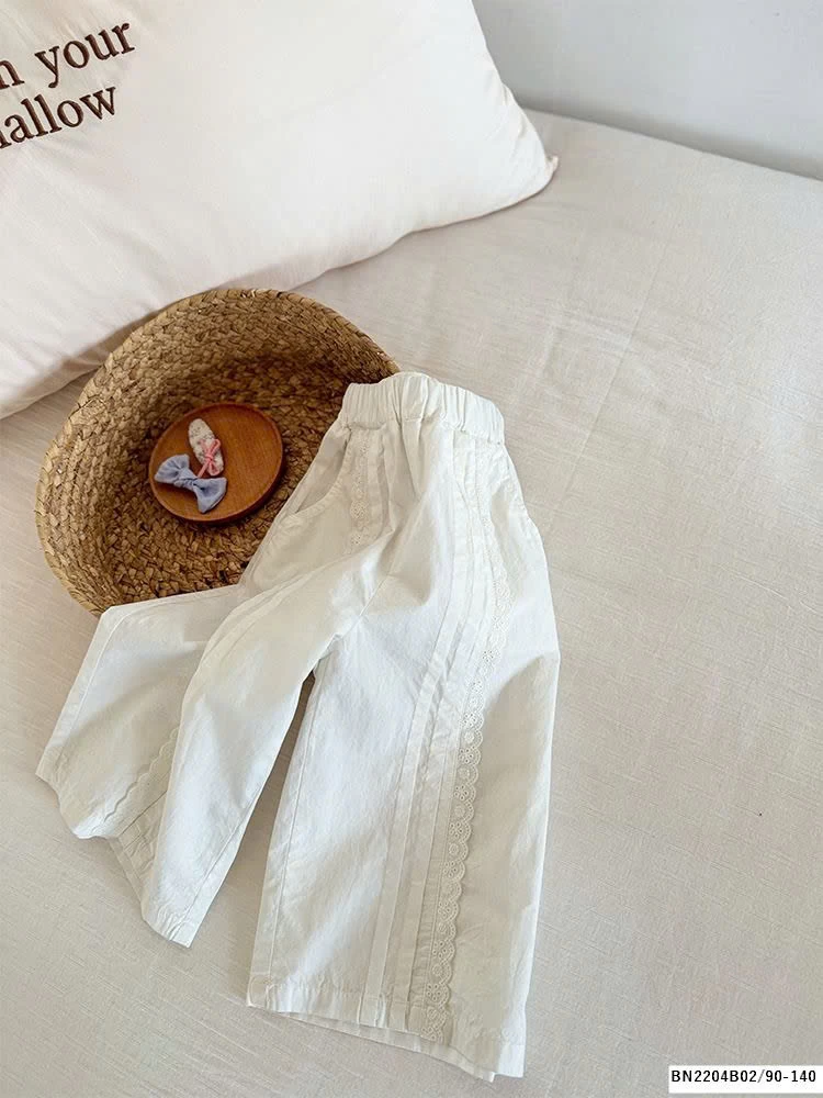 QUẦN THÔ PHỐI VIỀN REN