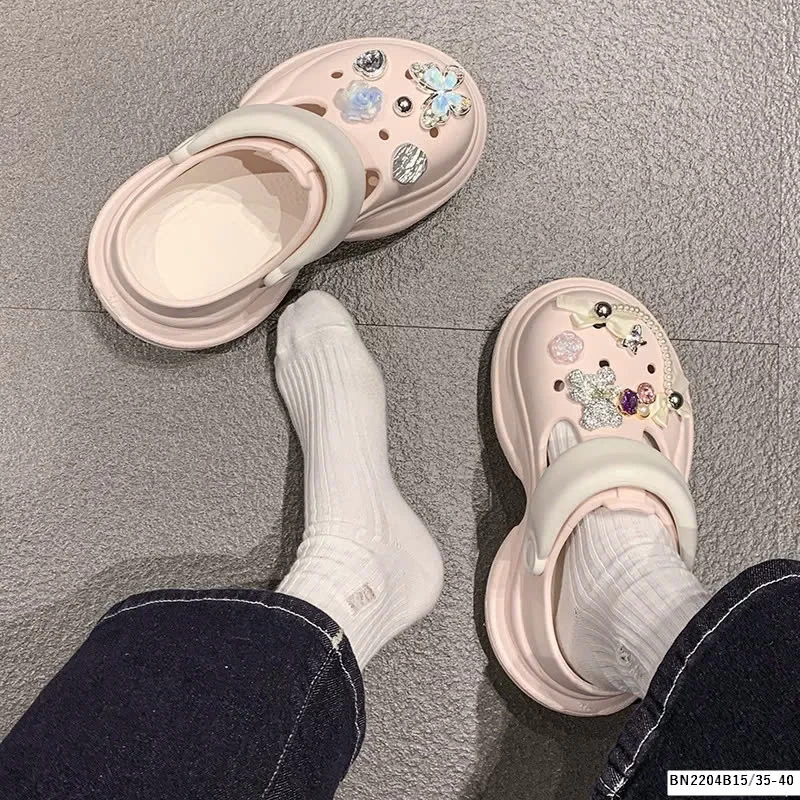 SỤC NỮ ĐẾ CAO ICON BƯỚM SIÊU XINH