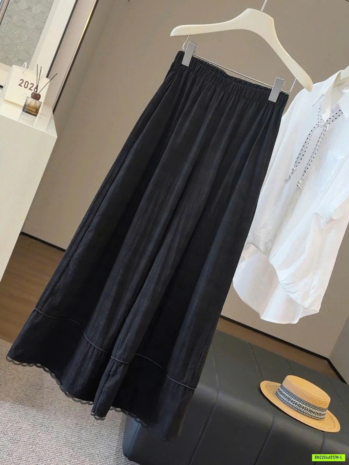 QUẦN ĐŨI ỐNG RỘNG ANNA GẤU VIỀN REN