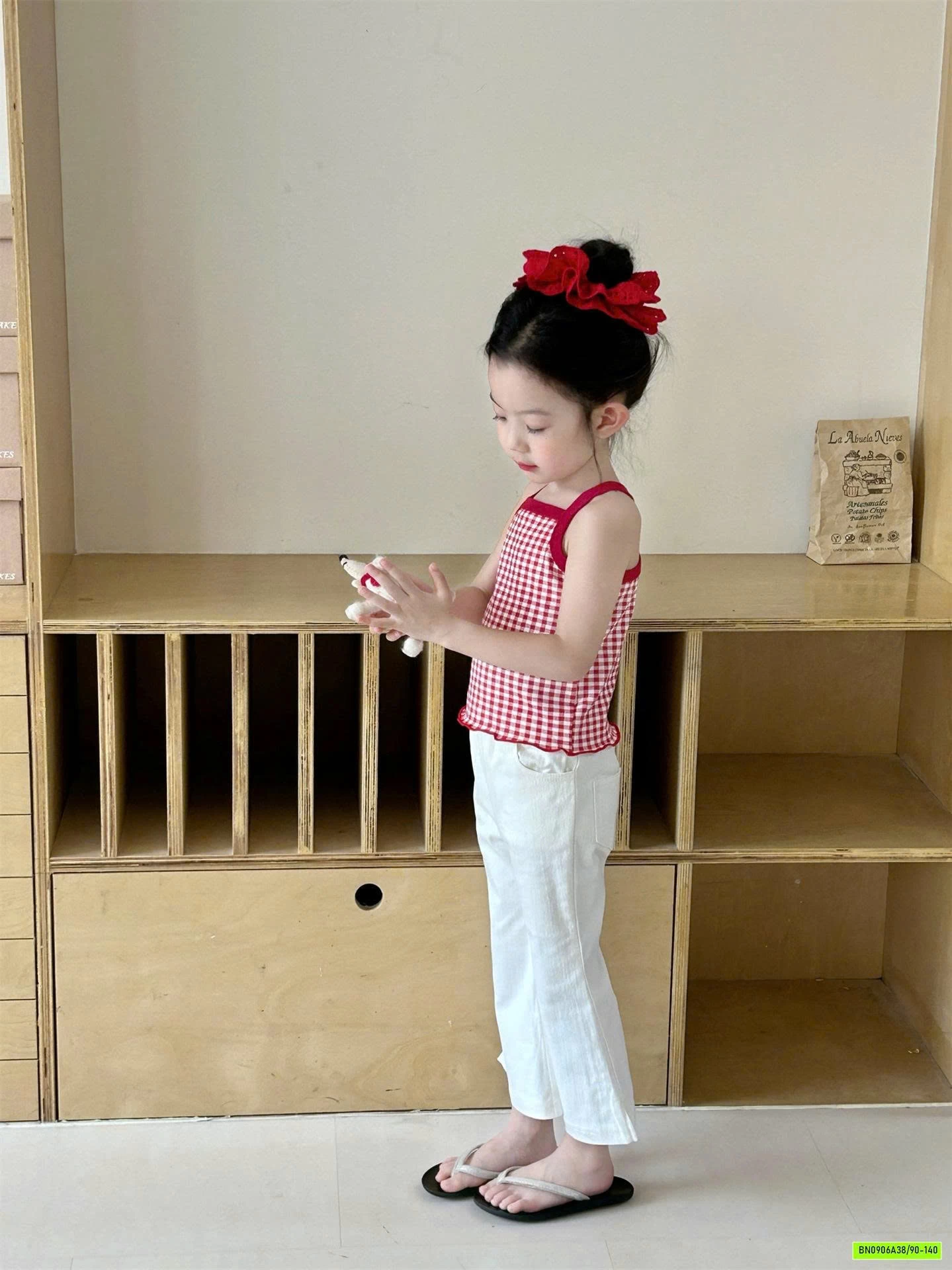 ÁO 2 DÂY CARO ĐỎ MIX QUẦN LOE