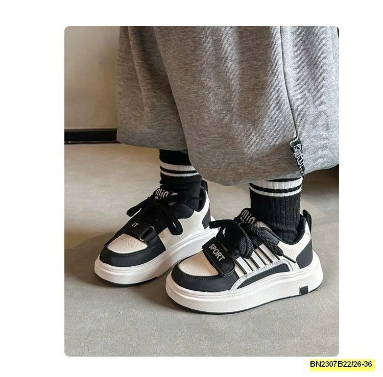 GIẦY THỂ THAO BÉ TRAI ĐỘN ĐẾ