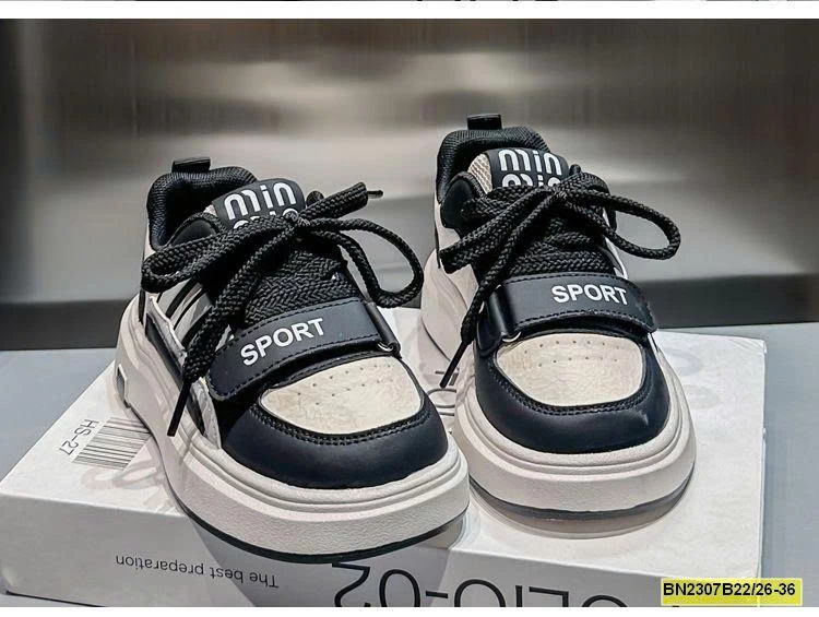 GIẦY THỂ THAO BÉ TRAI ĐỘN ĐẾ