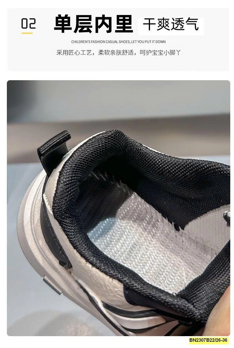 GIẦY THỂ THAO BÉ TRAI ĐỘN ĐẾ