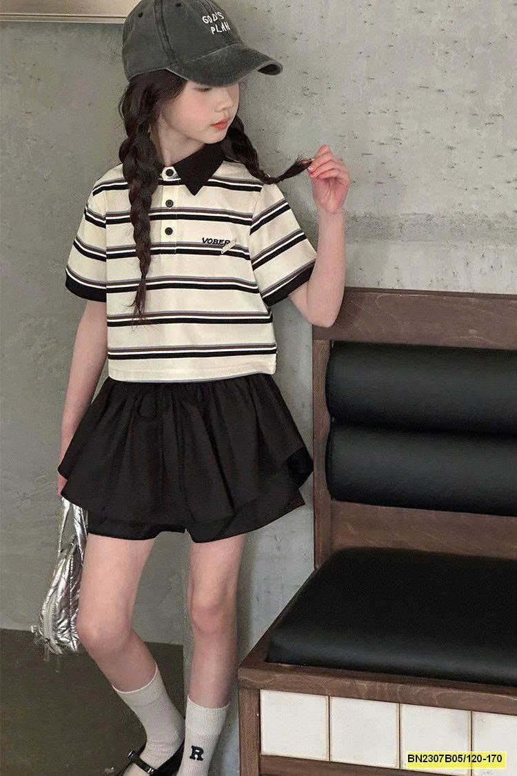 SÉT POLO KẺ MIX QUẦN VÁY ĐEN