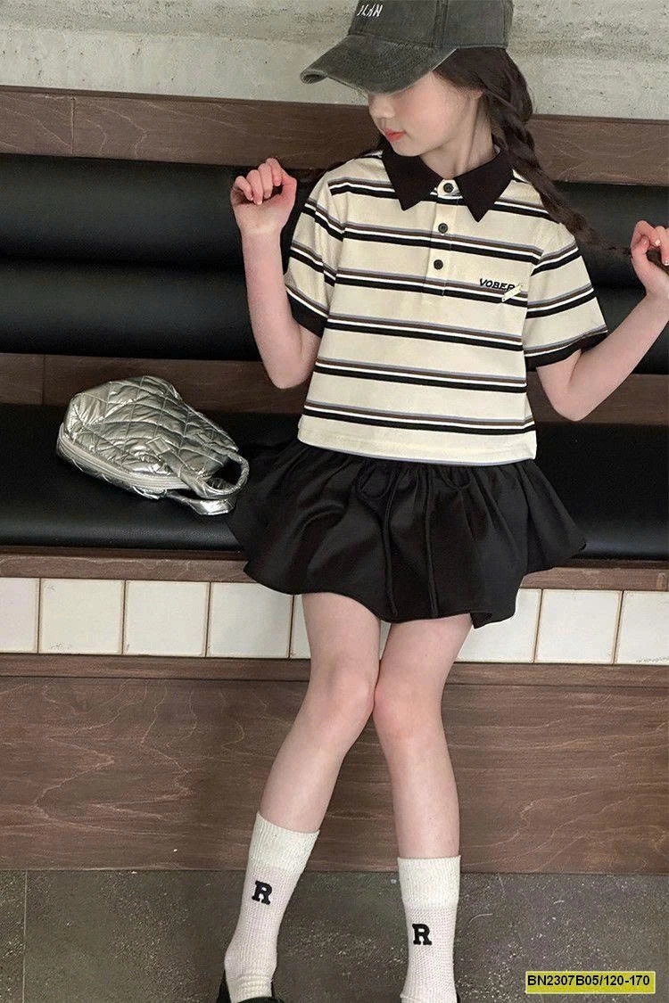 SÉT POLO KẺ MIX QUẦN VÁY ĐEN