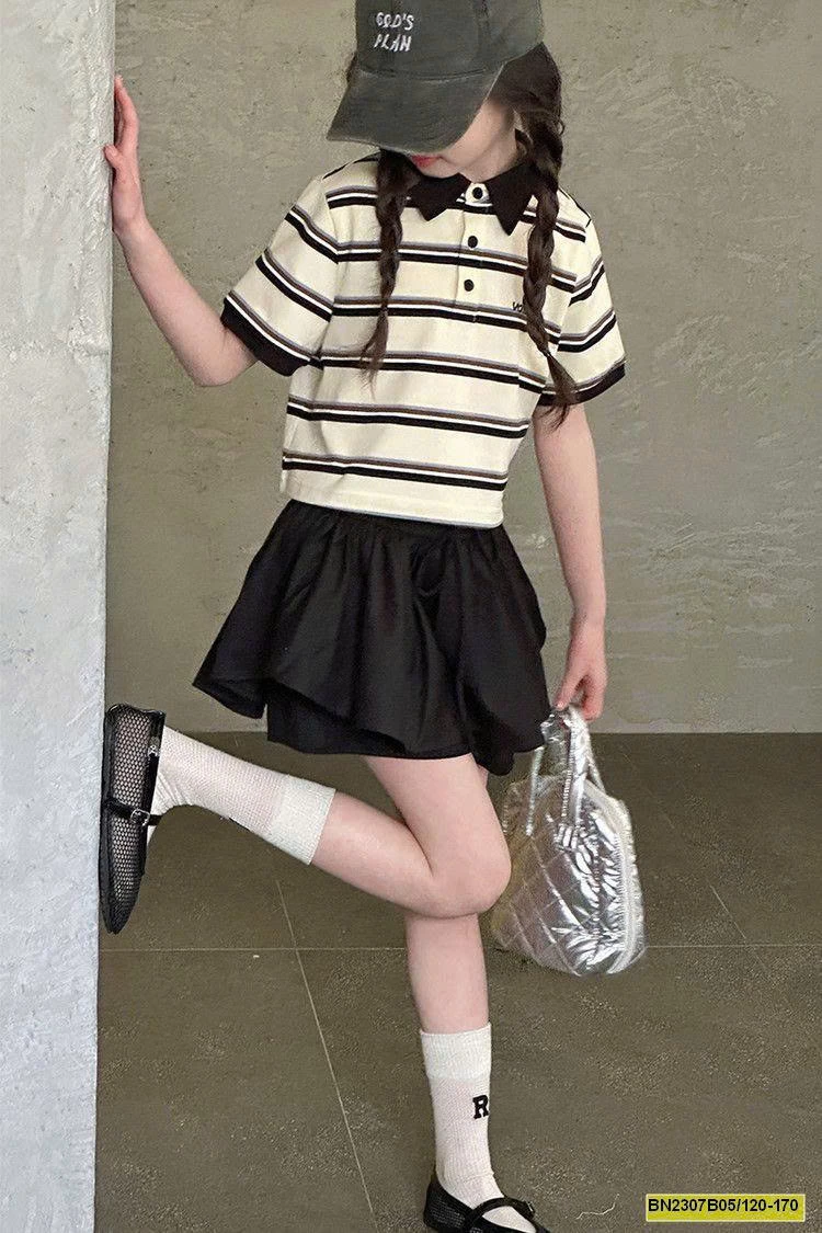 SÉT POLO KẺ MIX QUẦN VÁY ĐEN