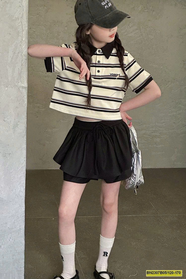 SÉT POLO KẺ MIX QUẦN VÁY ĐEN