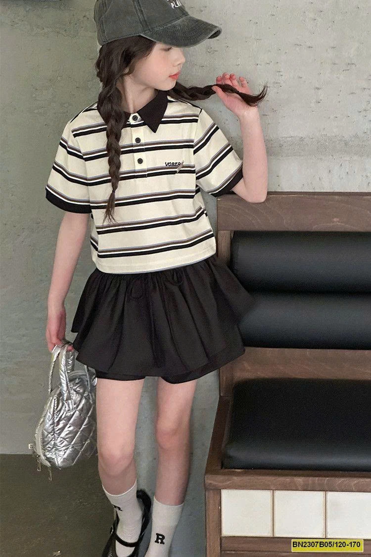 SÉT POLO KẺ MIX QUẦN VÁY ĐEN