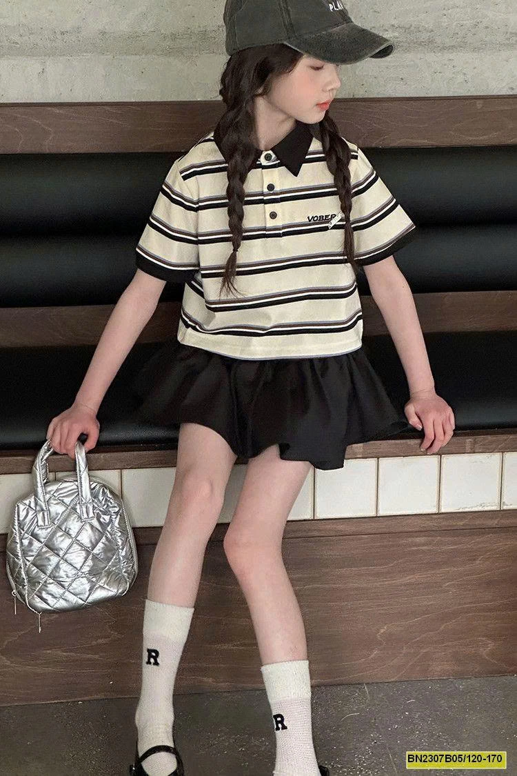 SÉT POLO KẺ MIX QUẦN VÁY ĐEN